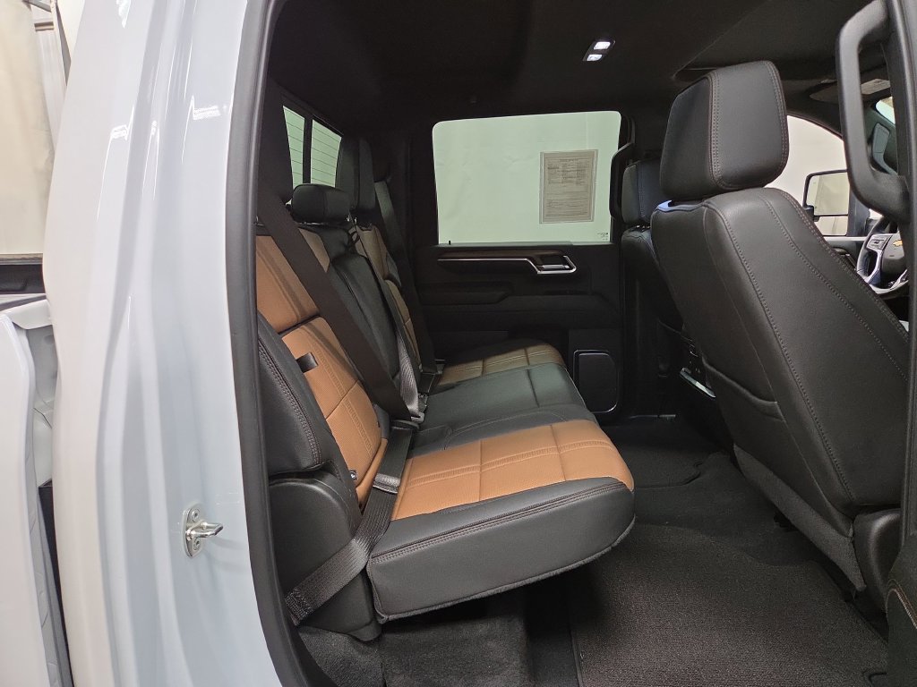 2024 Chevrolet Silverado 2500HD High Country - Photo 11