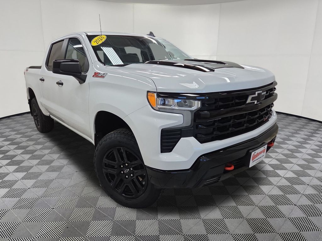 Used 2025 Chevrolet Silverado 1500 LT Trail Boss Truck Crew Cab