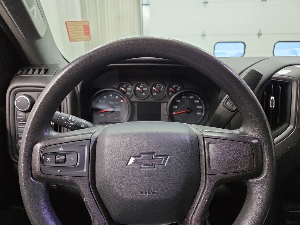 2021 Chevrolet Silverado 1500 Custom - Photo 18
