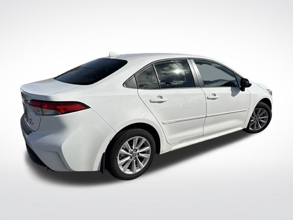 2025 Toyota Corolla LE - Photo 5