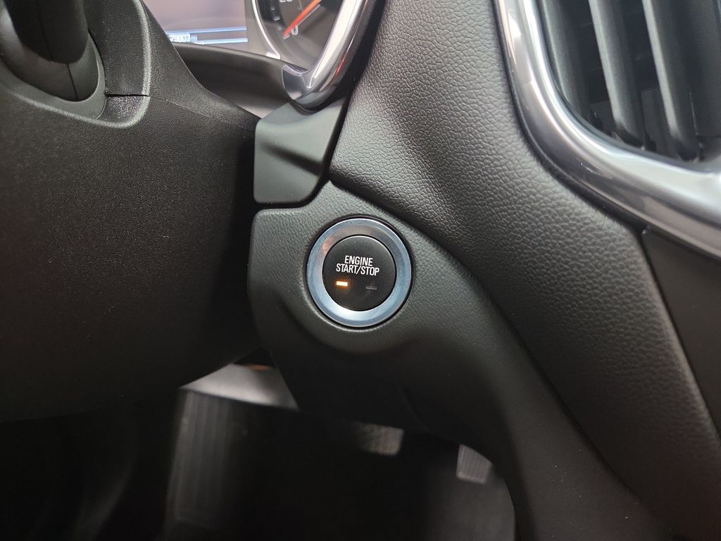 2018 Chevrolet Equinox LT - Photo 17