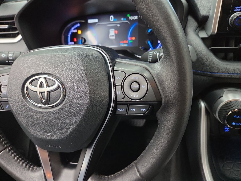 2020 Toyota RAV4 XSE - Photo 18
