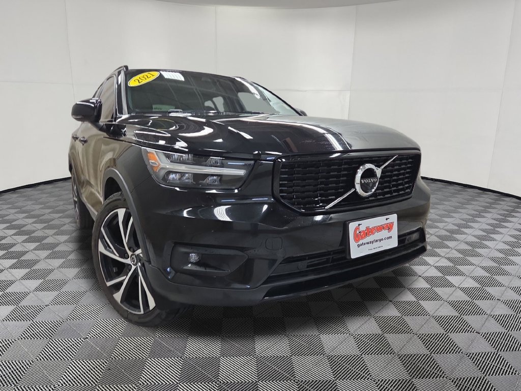 Used 2021 Volvo XC40 R-Design SUV
