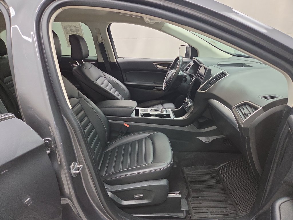 2022 Ford Edge SEL - Photo 12