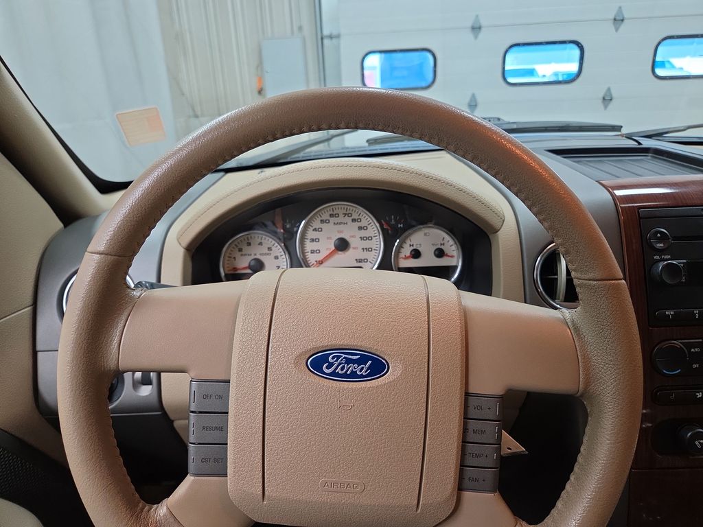 2005 Ford F-150 XLT - Photo 19