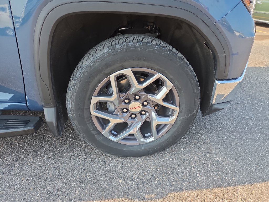 2024 GMC Sierra 1500 SLT - Photo 8