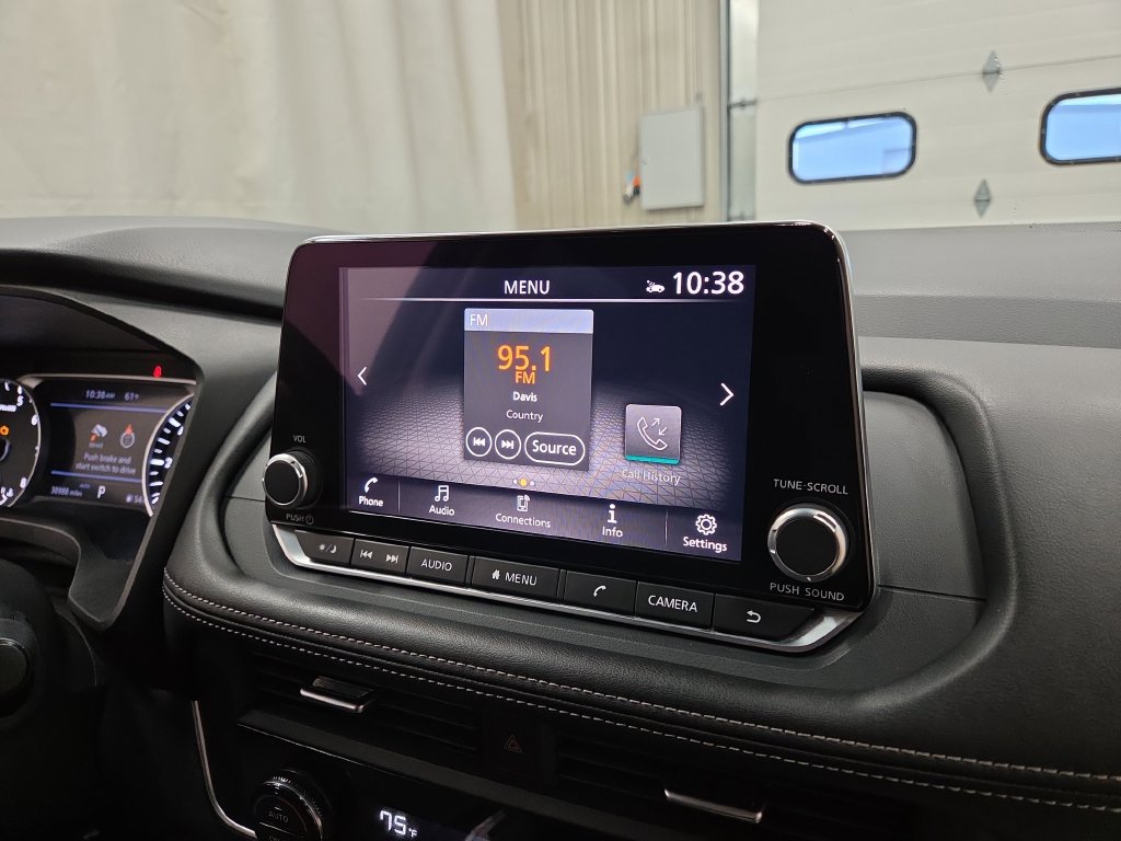2025 Nissan Rogue SV - Photo 15