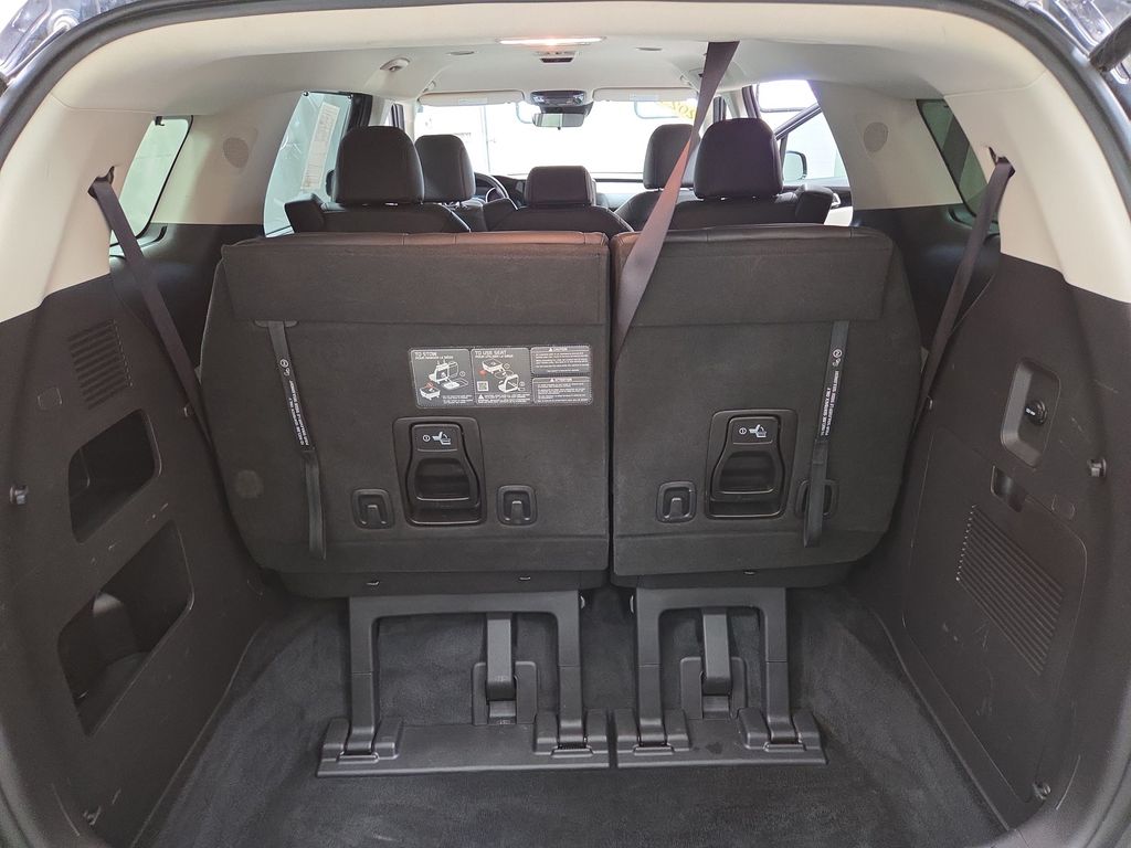 2023 Kia Carnival EX - Photo 9