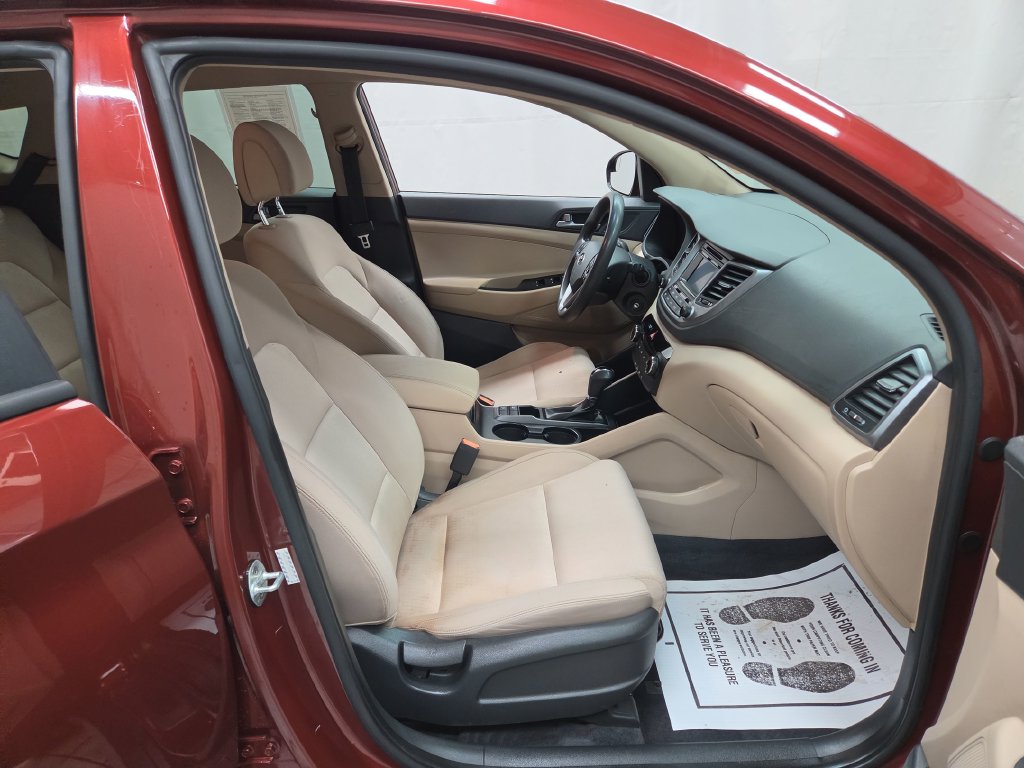 2017 Hyundai Tucson SE - Photo 11