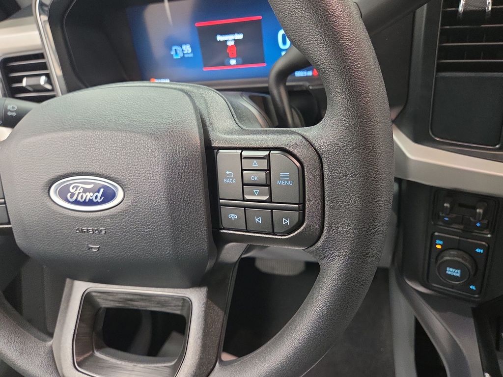 2025 Ford F-350 Super Duty XLT - Photo 18