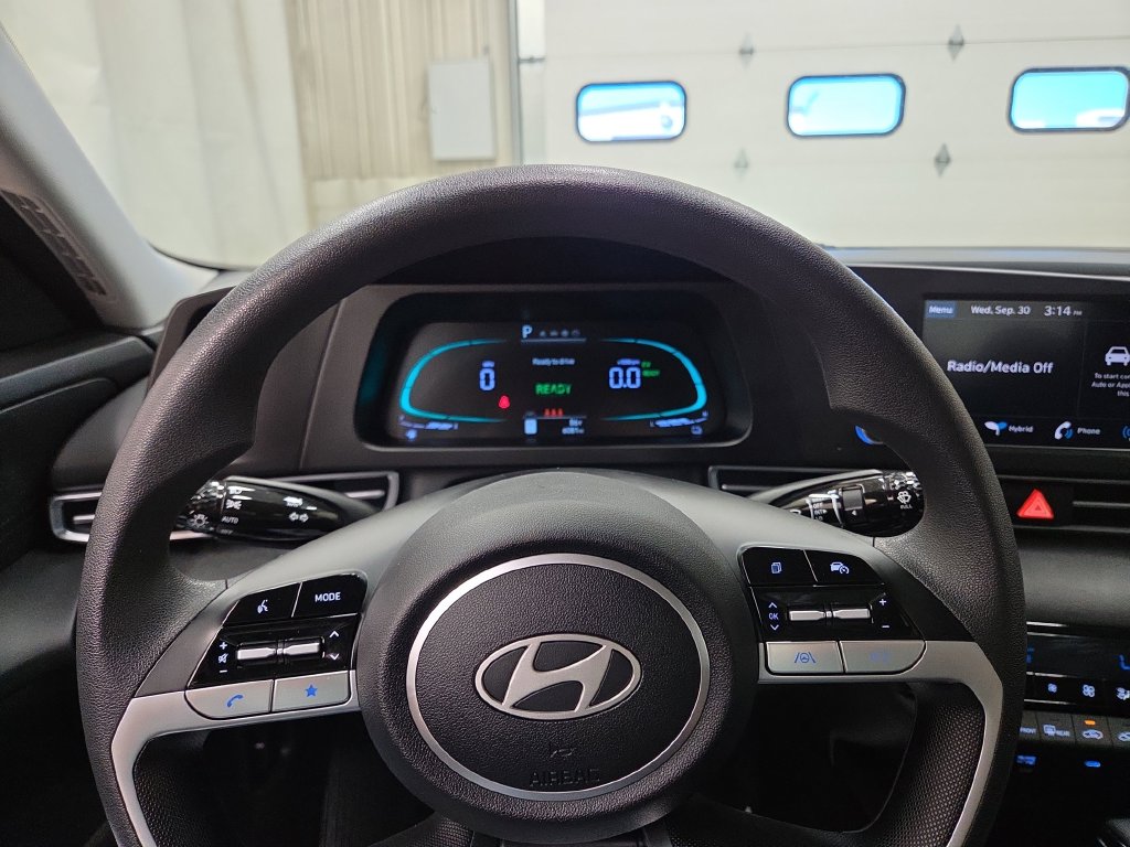 2025 Hyundai Elantra Blue - Photo 20