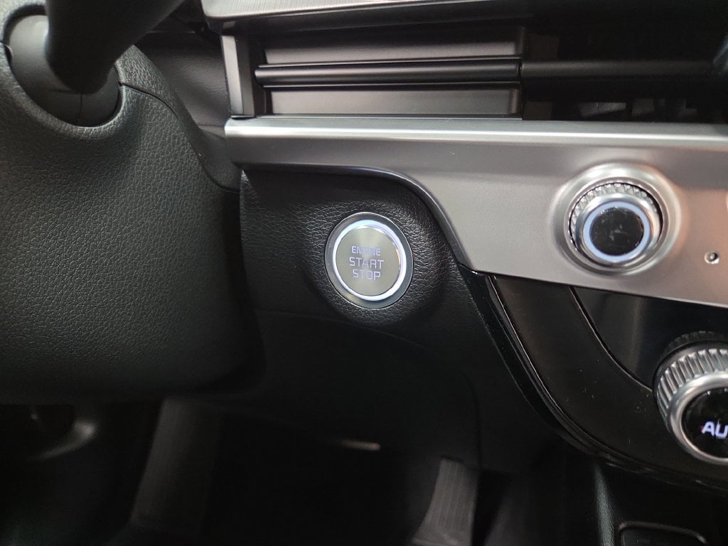 2024 Kia Telluride S - Photo 20