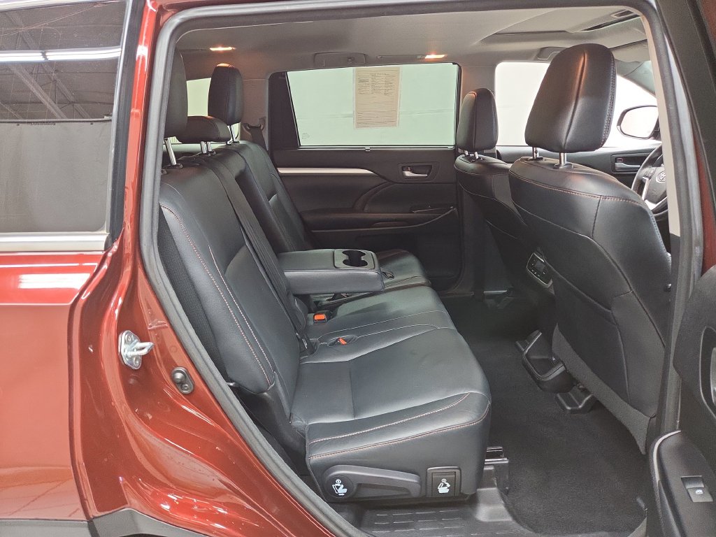 2017 Toyota Highlander XLE - Photo 9