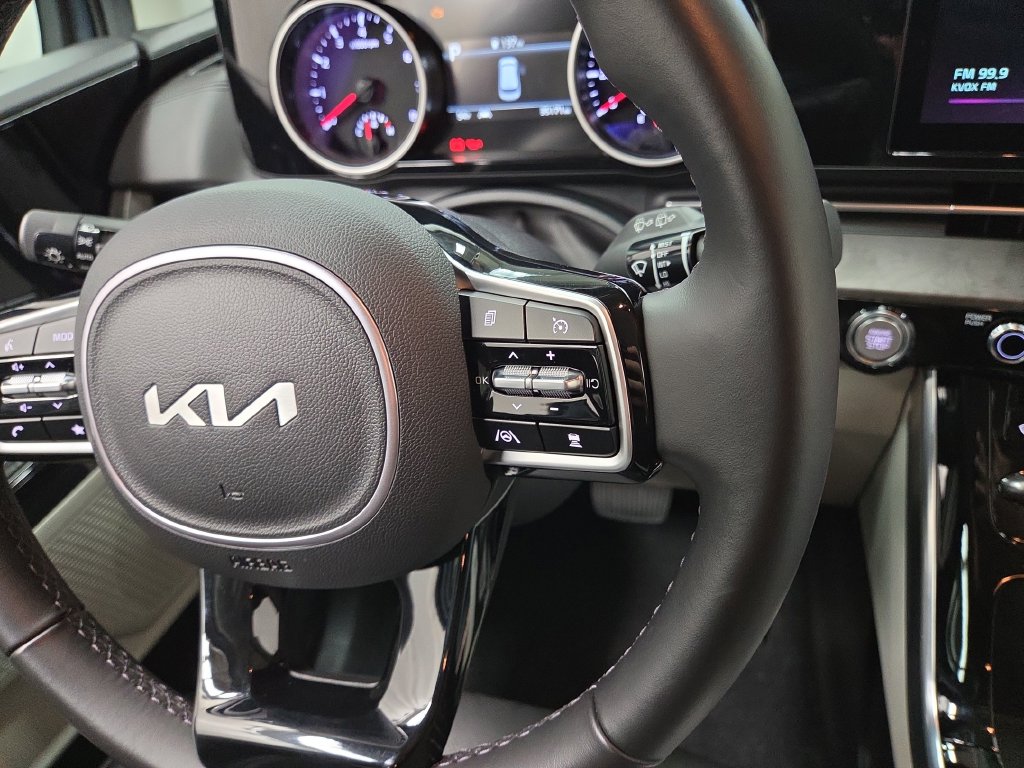 2022 Kia Carnival SX - Photo 19