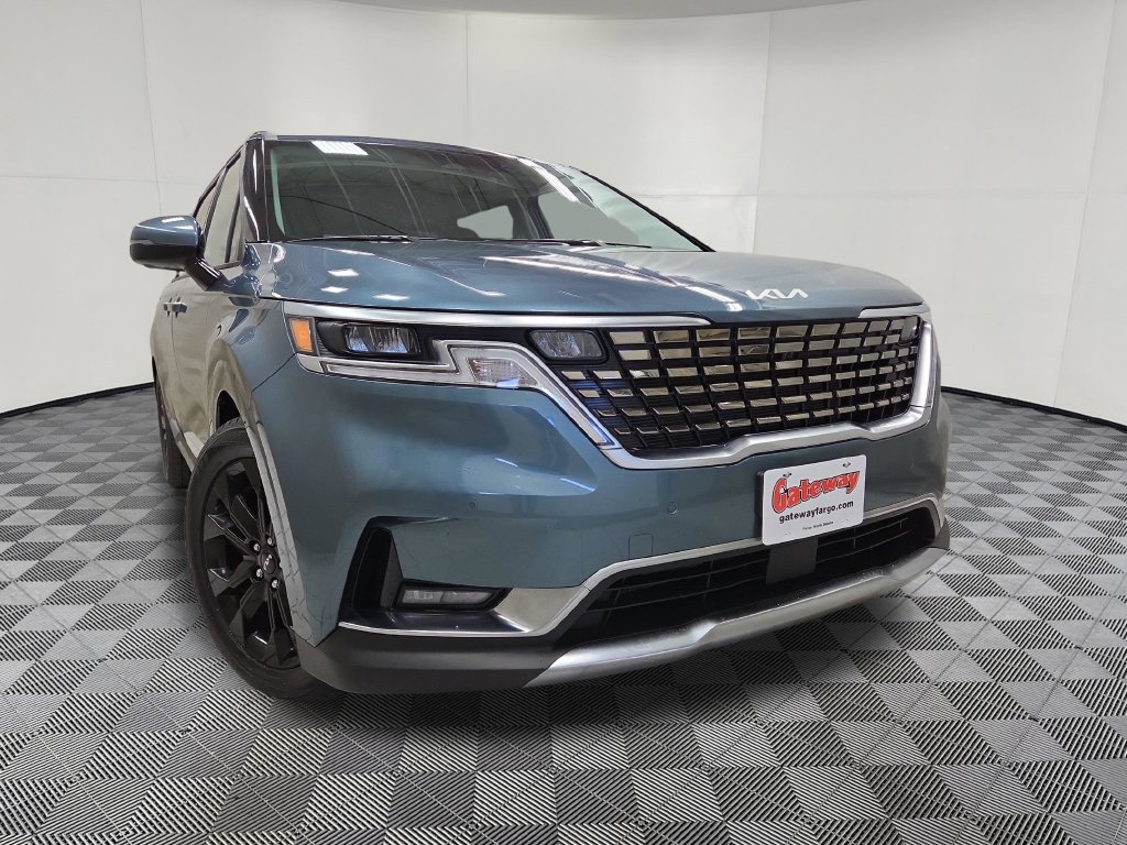 2022 Kia Carnival SX - Photo 2