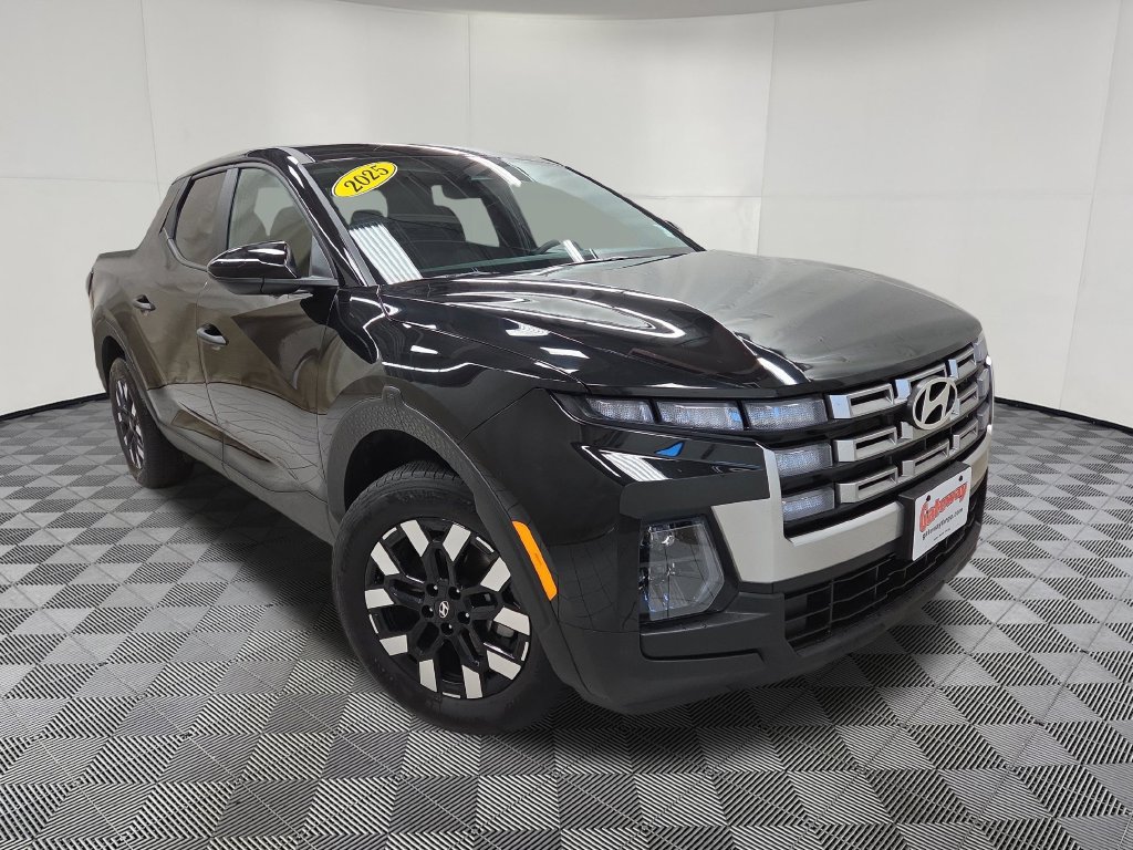 2025 Hyundai Santa Cruz SE - Photo 3
