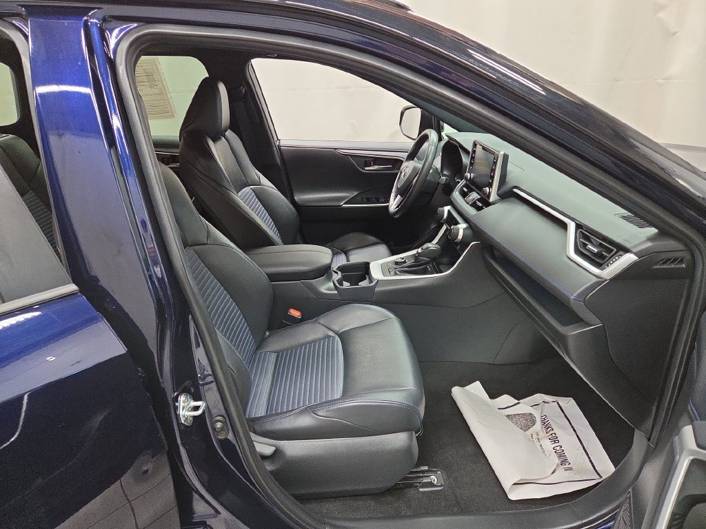 2020 Toyota RAV4 XSE - Photo 12