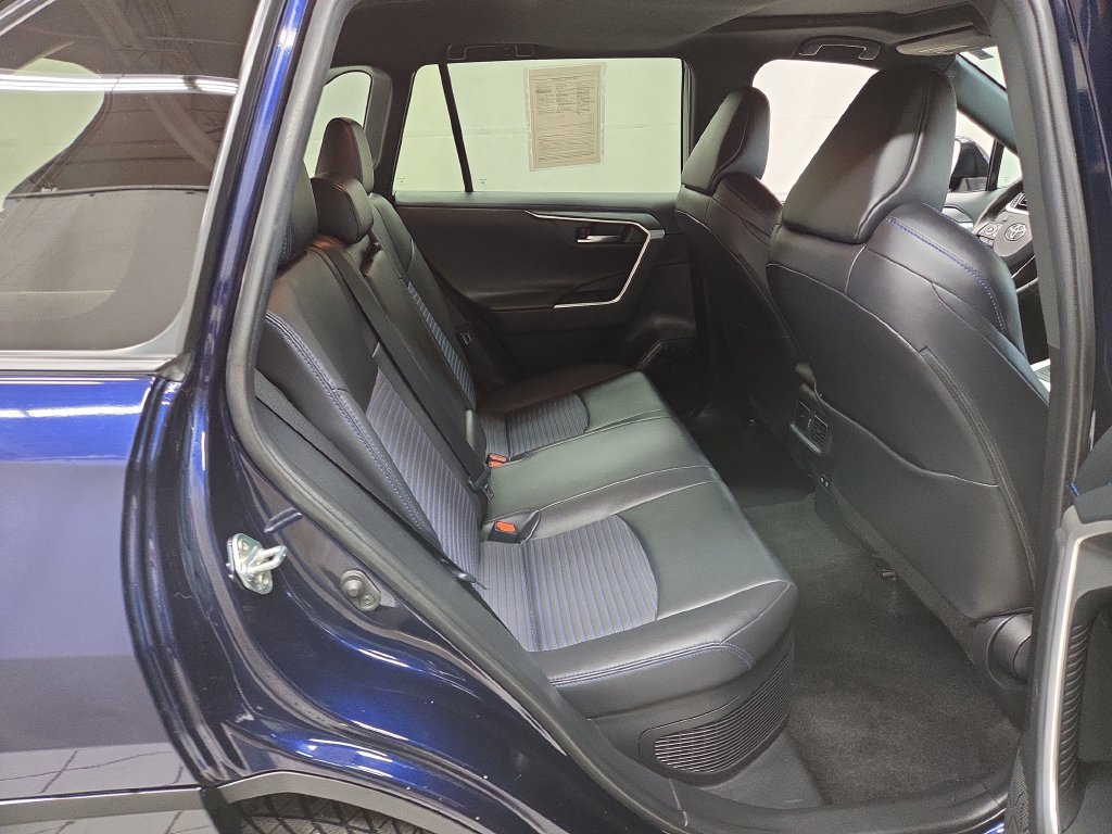 2020 Toyota RAV4 XSE - Photo 11