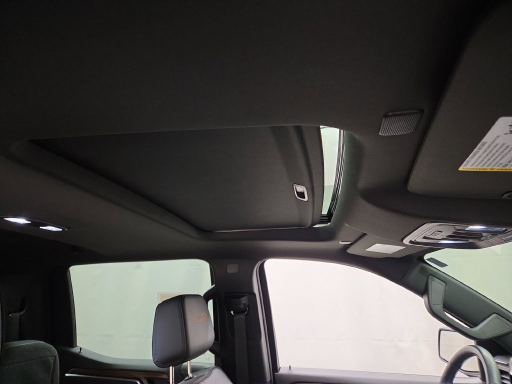 2025 Chevrolet Silverado 1500 High Country - Photo 12