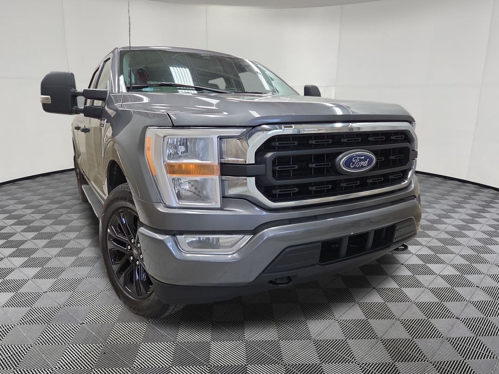 Used 2022 Ford F-150 XLT Truck SuperCrew Cab