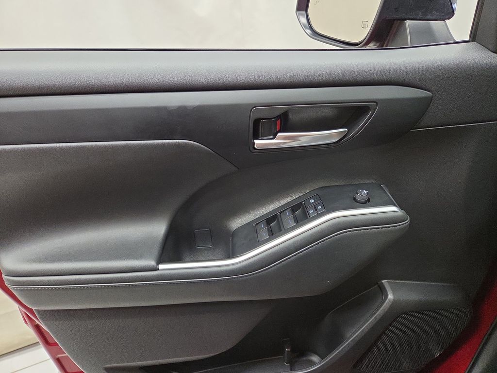2021 Toyota Highlander XSE - Photo 21