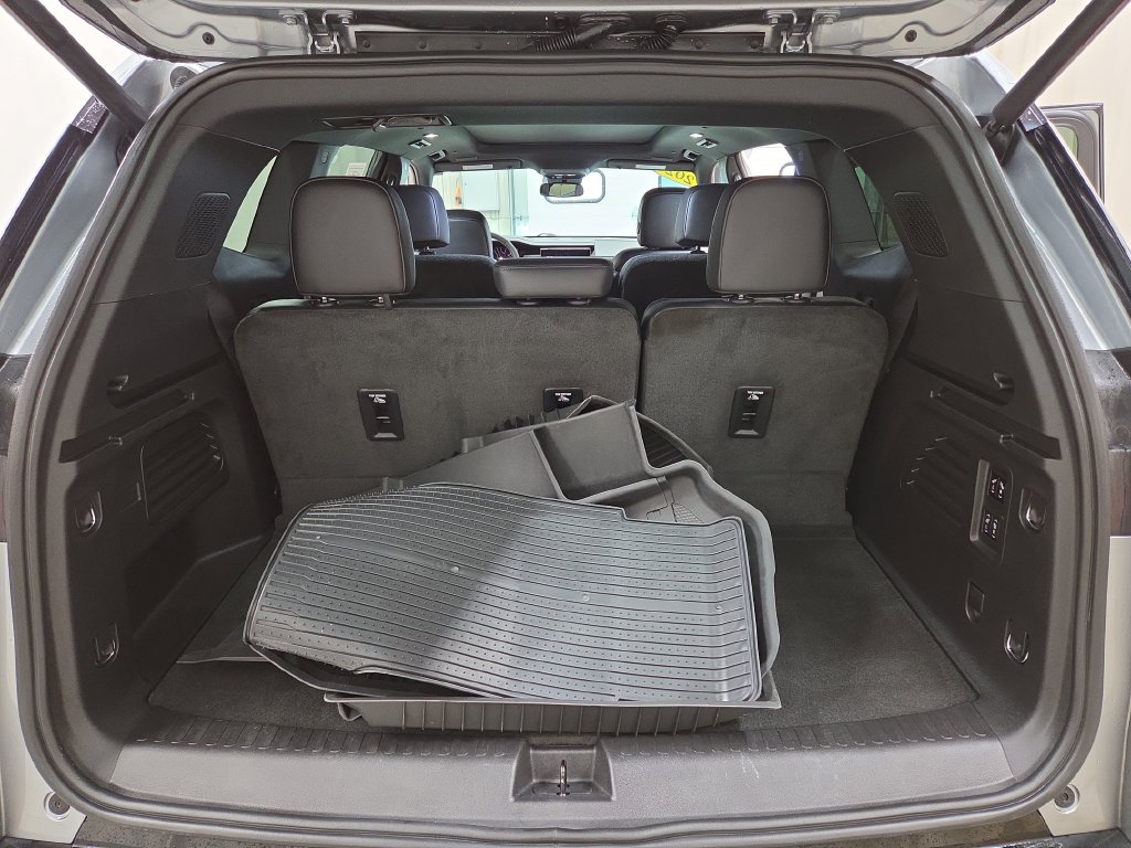 2024 GMC Acadia Denali - Photo 9