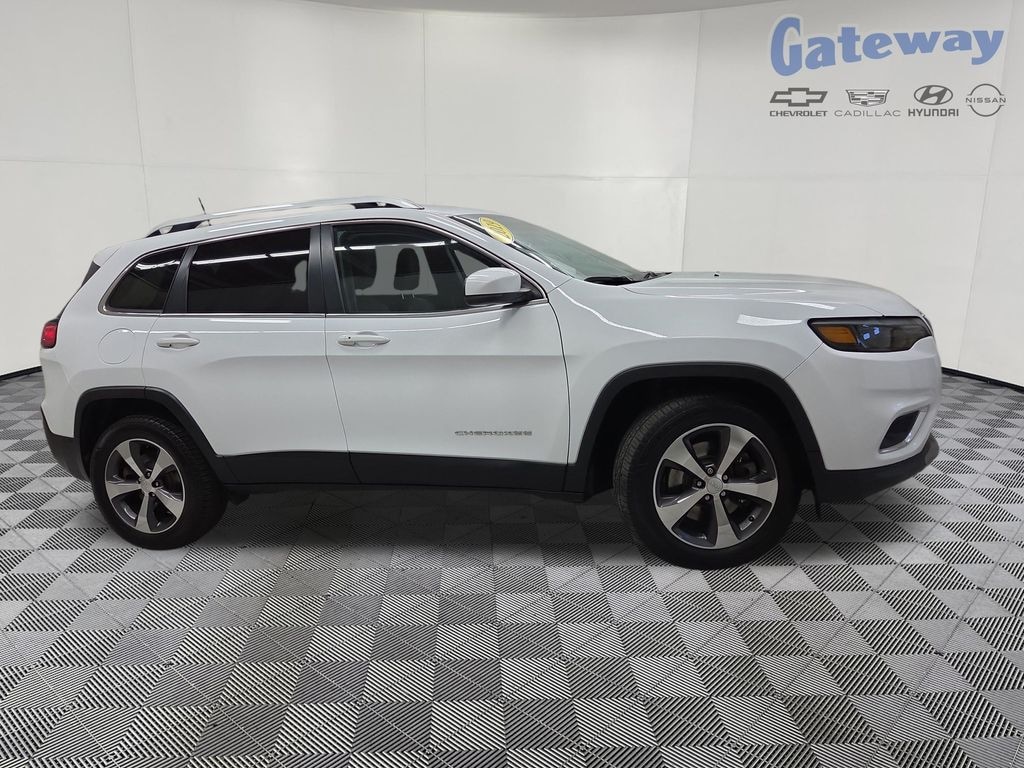 Used 2019 Jeep Cherokee Limited SUV