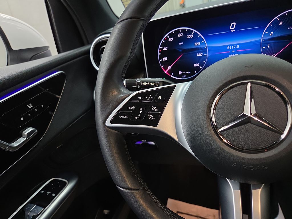 2025 Mercedes-Benz GLC Base - Photo 18