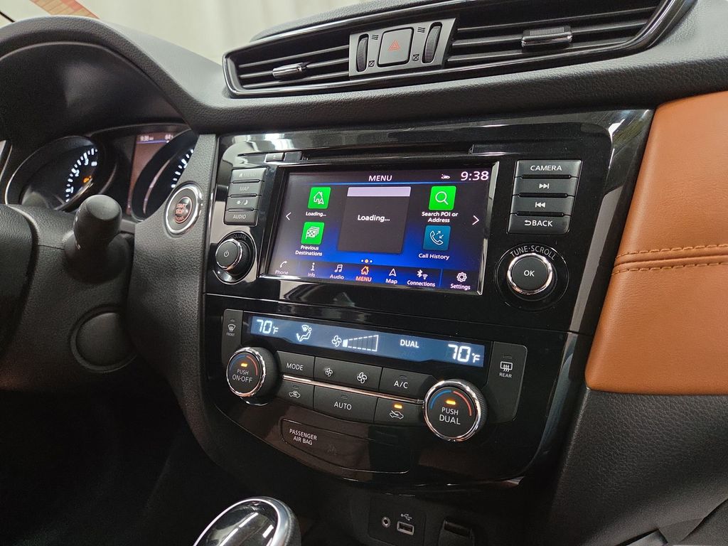 2018 Nissan Rogue SL - Photo 16