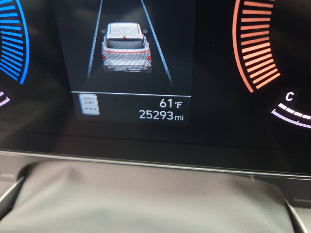 2025 Hyundai Kona SEL - Photo 23