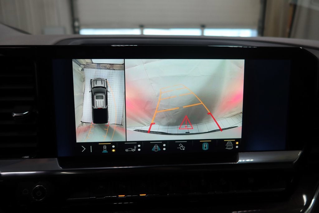 2023 Chevrolet Silverado 1500 LTZ - Photo 16