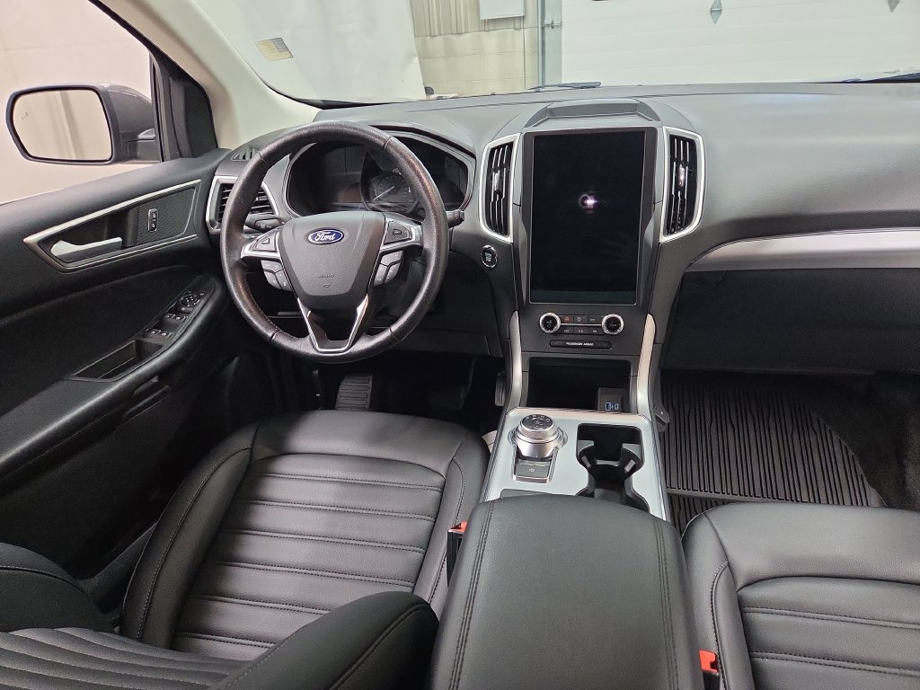 2022 Ford Edge SEL - Photo 13