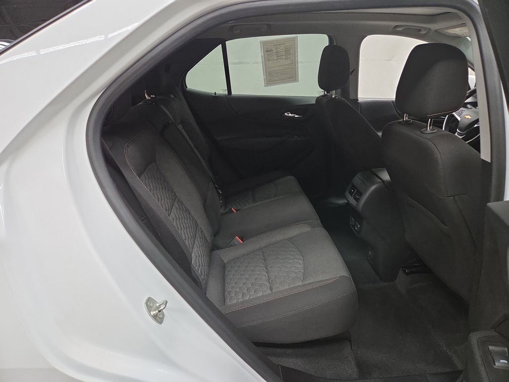 2018 Chevrolet Equinox LT - Photo 11