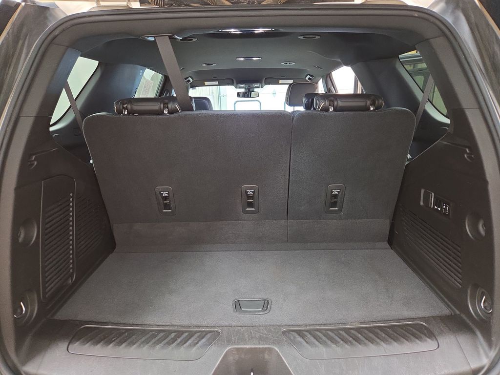 2021 GMC Yukon SLT - Photo 9