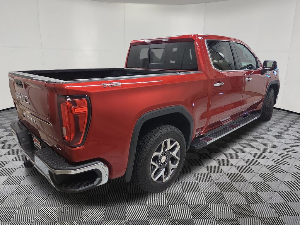 2023 GMC Sierra 1500 SLT - Photo 4