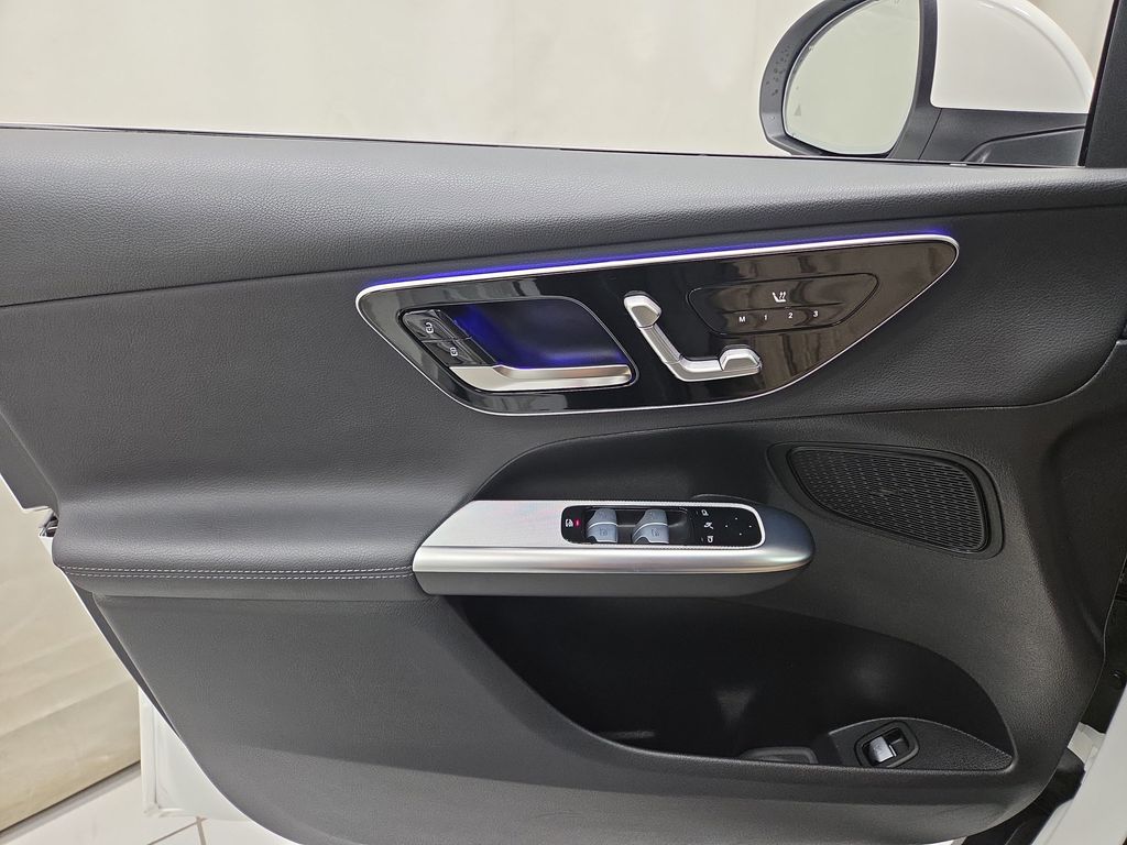 2025 Mercedes-Benz GLC Base - Photo 19