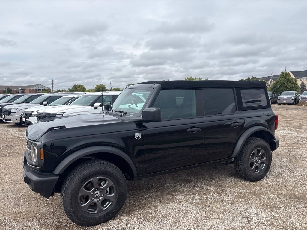 Used 2023 Ford Bronco Base SUV