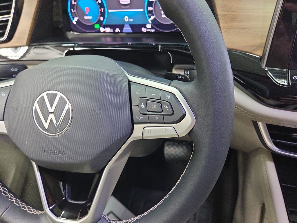 2024 Volkswagen Atlas SE w/Tech - Photo 16