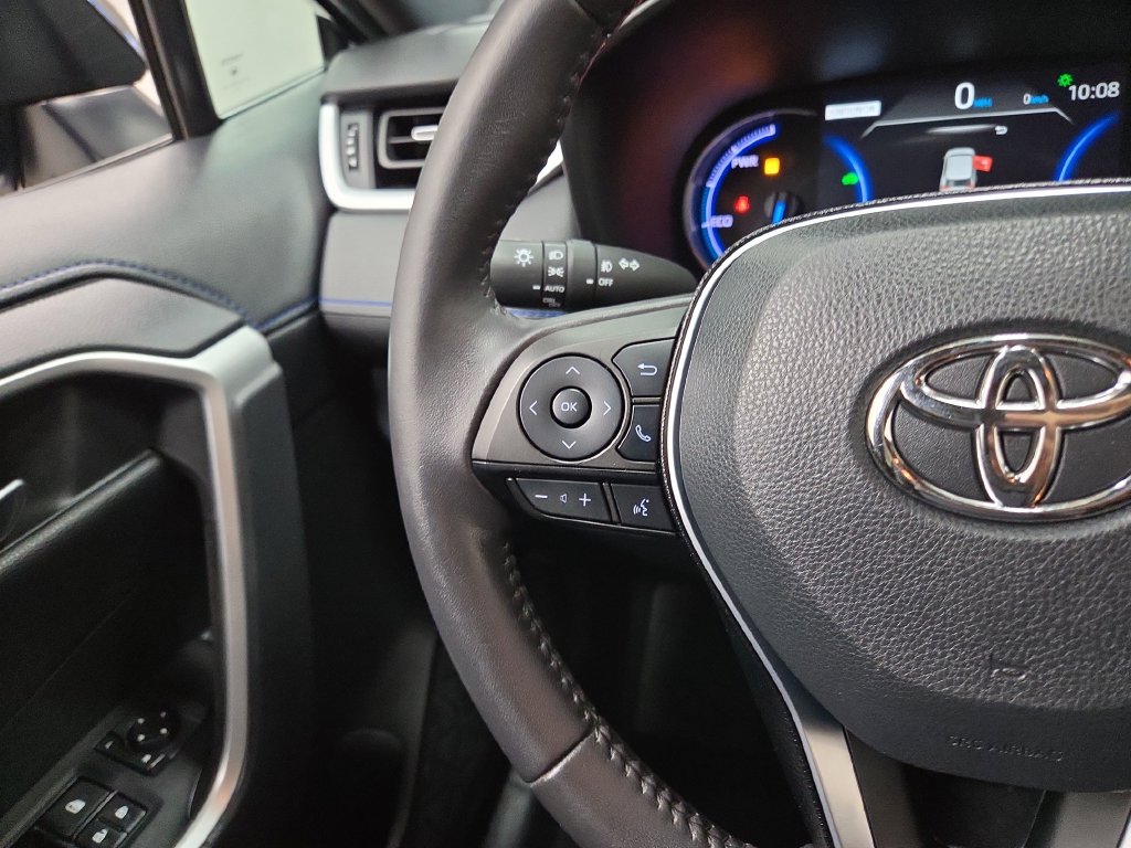 2020 Toyota RAV4 XSE - Photo 19