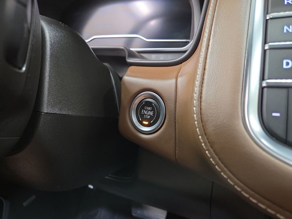 2023 Chevrolet Suburban High Country - Photo 18