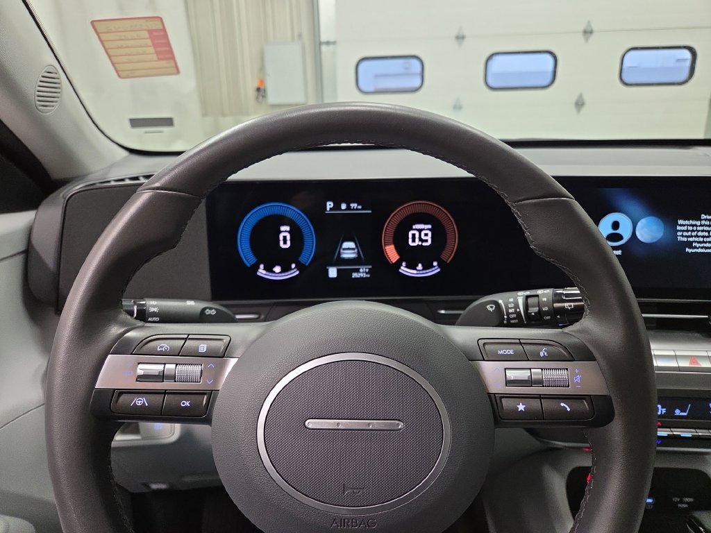 2025 Hyundai Kona SEL - Photo 22
