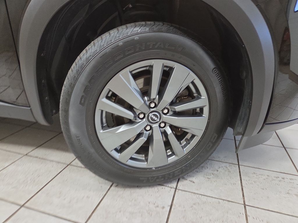 2024 Nissan Pathfinder SV - Photo 8