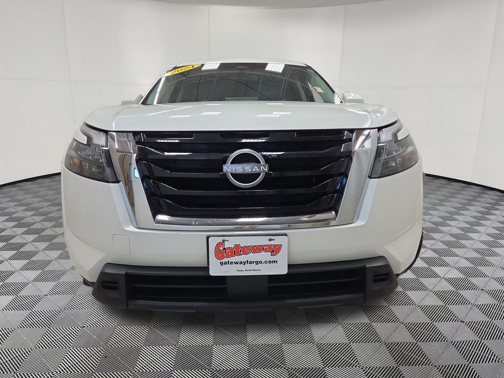 Used 2024 Nissan Pathfinder SV SUV