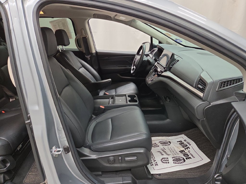 2025 Honda Odyssey EX-L - Photo 11