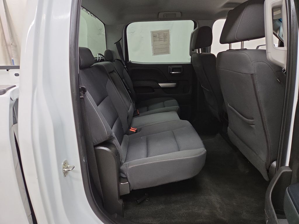 2018 Chevrolet Silverado 2500HD LT - Photo 9