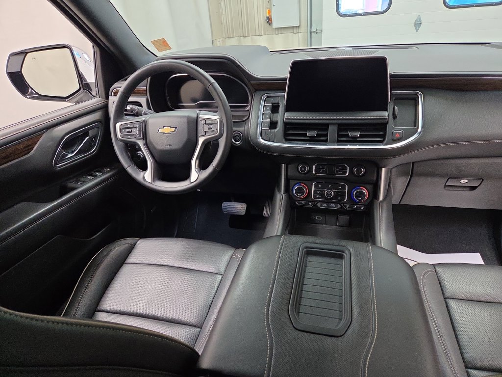 2023 Chevrolet Suburban Premier - Photo 14