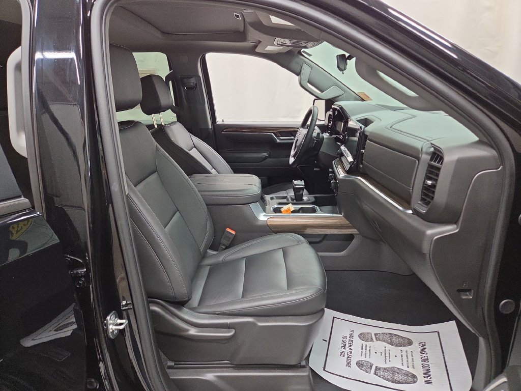 2025 Chevrolet Silverado 1500 LT Trail Boss - Photo 12