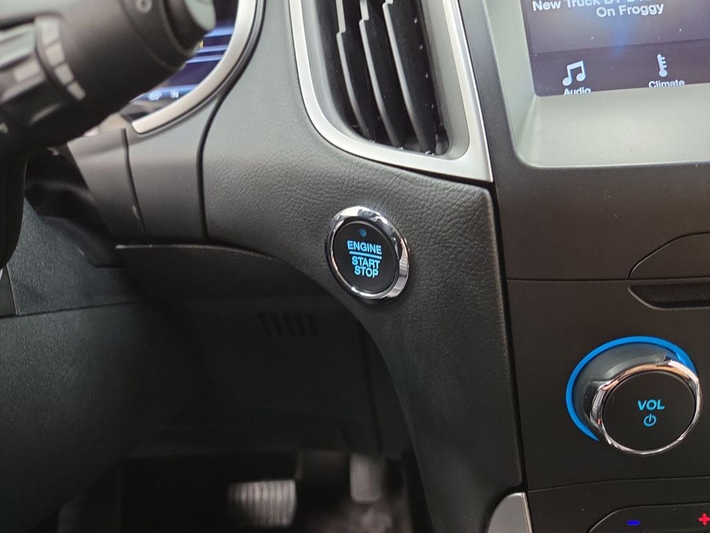 2016 Ford Edge SEL - Photo 16