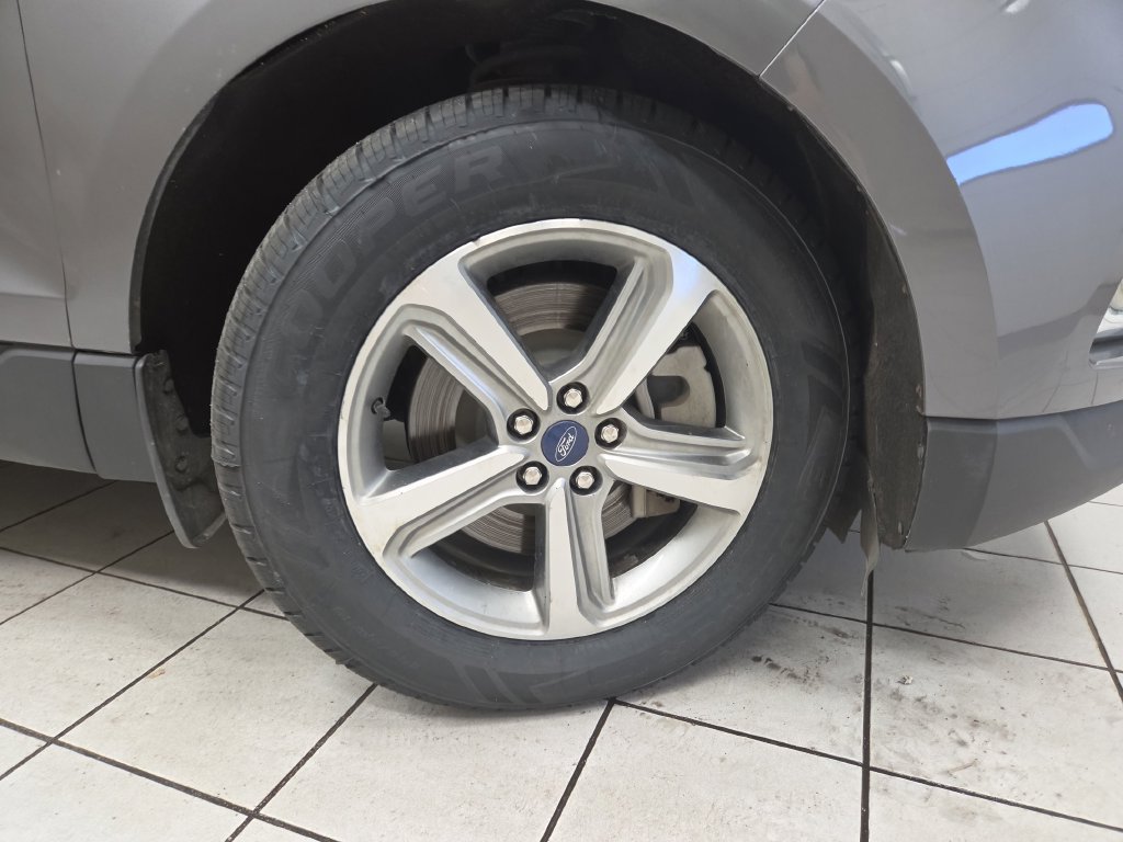 2022 Ford Edge SEL - Photo 8