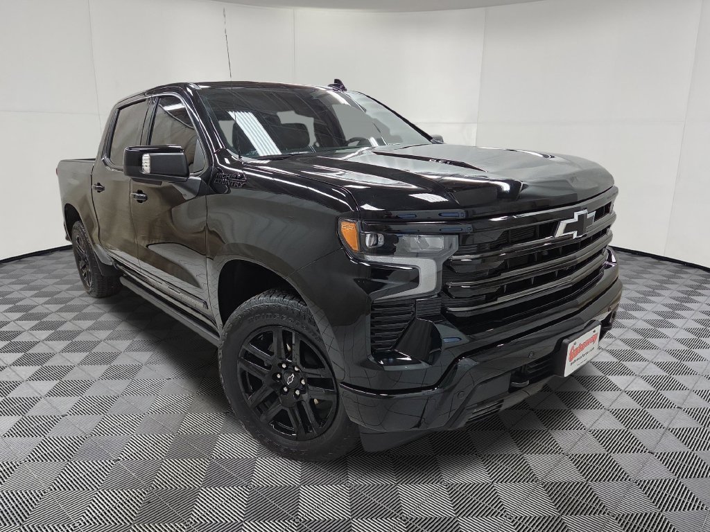 Used 2025 Chevrolet Silverado 1500 High Country Truck Crew Cab